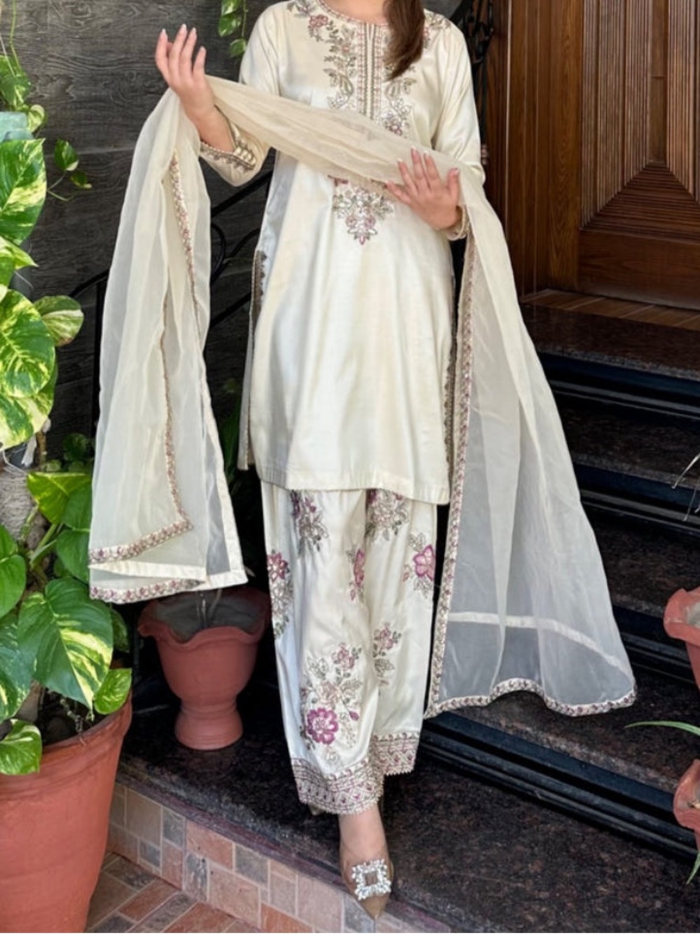 Laal Clothing FEmbroidered Cream Farshi Shalwar Pants & Kurta Set with Dupatta